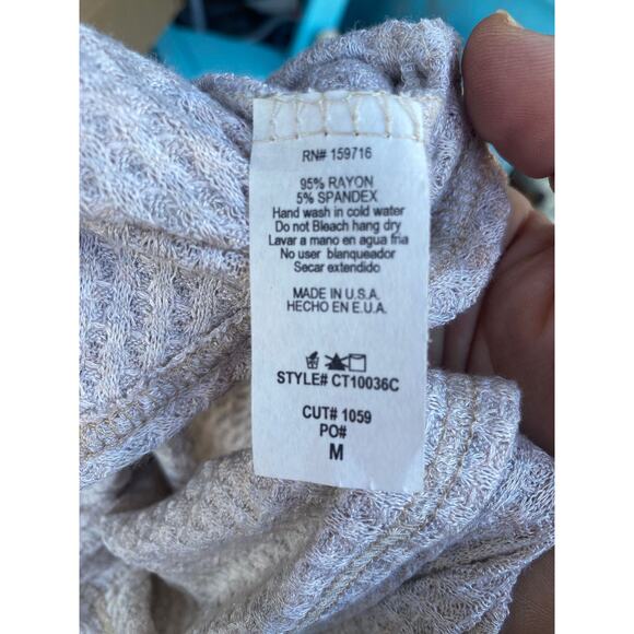 Chrysanthemum women size Medium top v Neck boho long sleeve - Picture 5 of 5